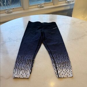 Calvin Klein Black and purple  Gradient Leggings with ruched hems .